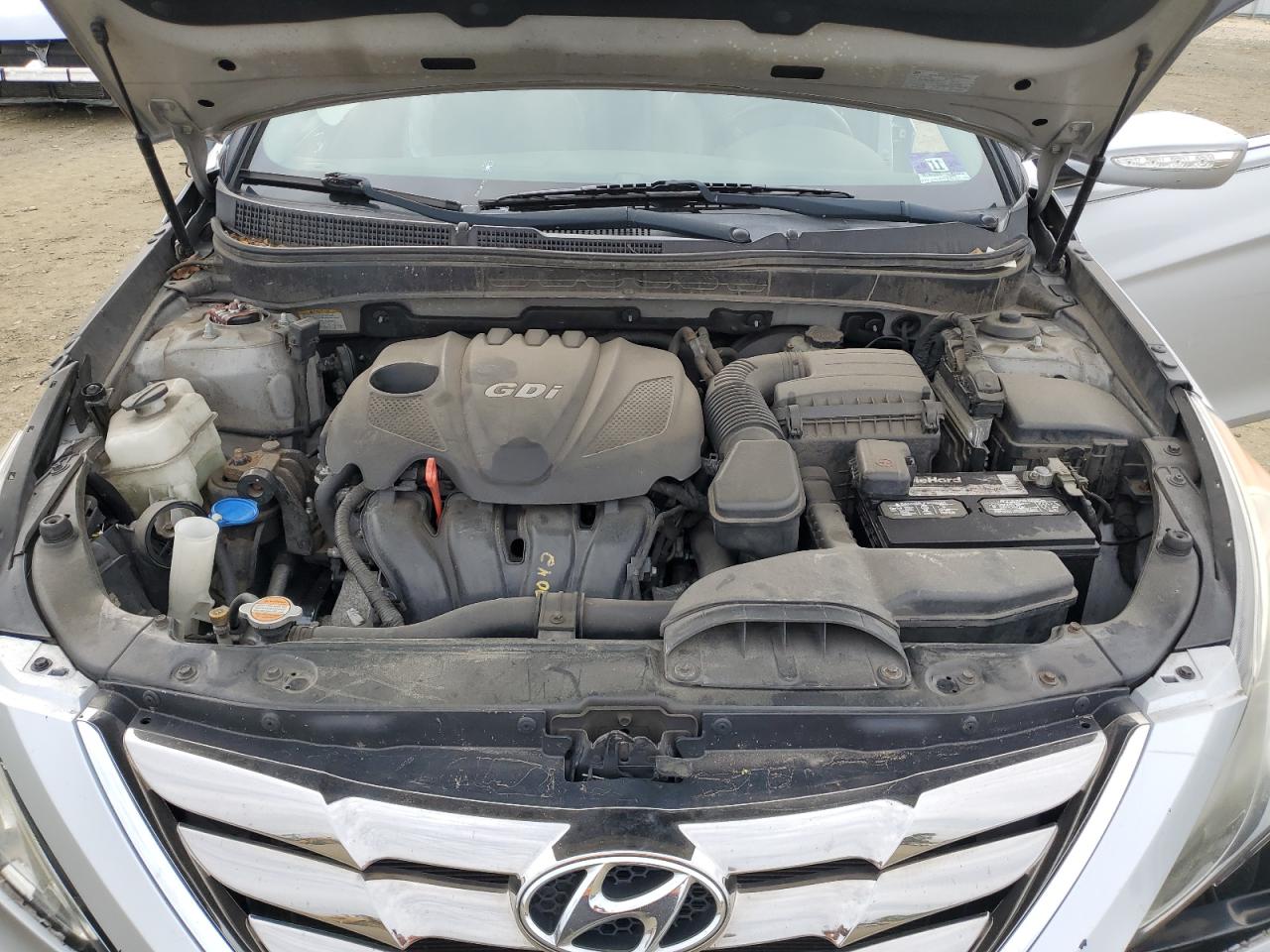 2012 HYUNDAI SONATA SE photo 11