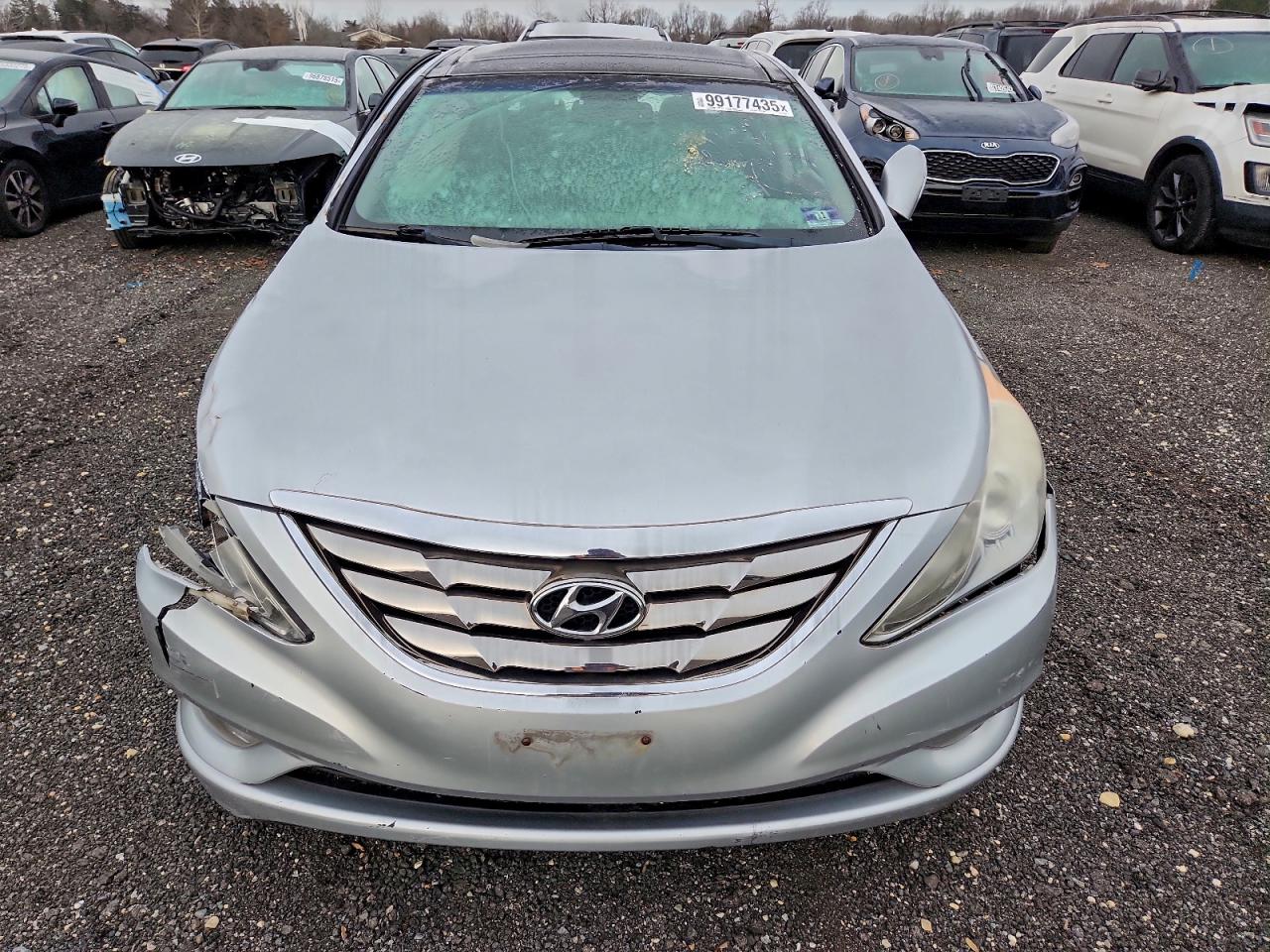 2012 HYUNDAI SONATA SE photo 5