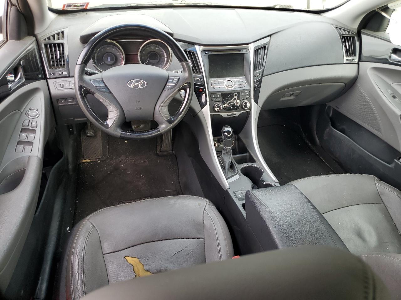 2012 HYUNDAI SONATA SE photo 8