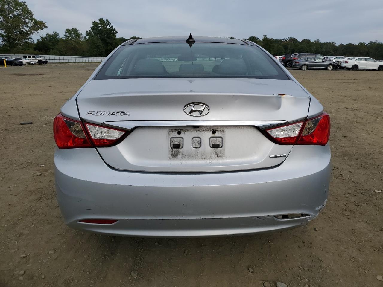 2012 HYUNDAI SONATA SE photo 6