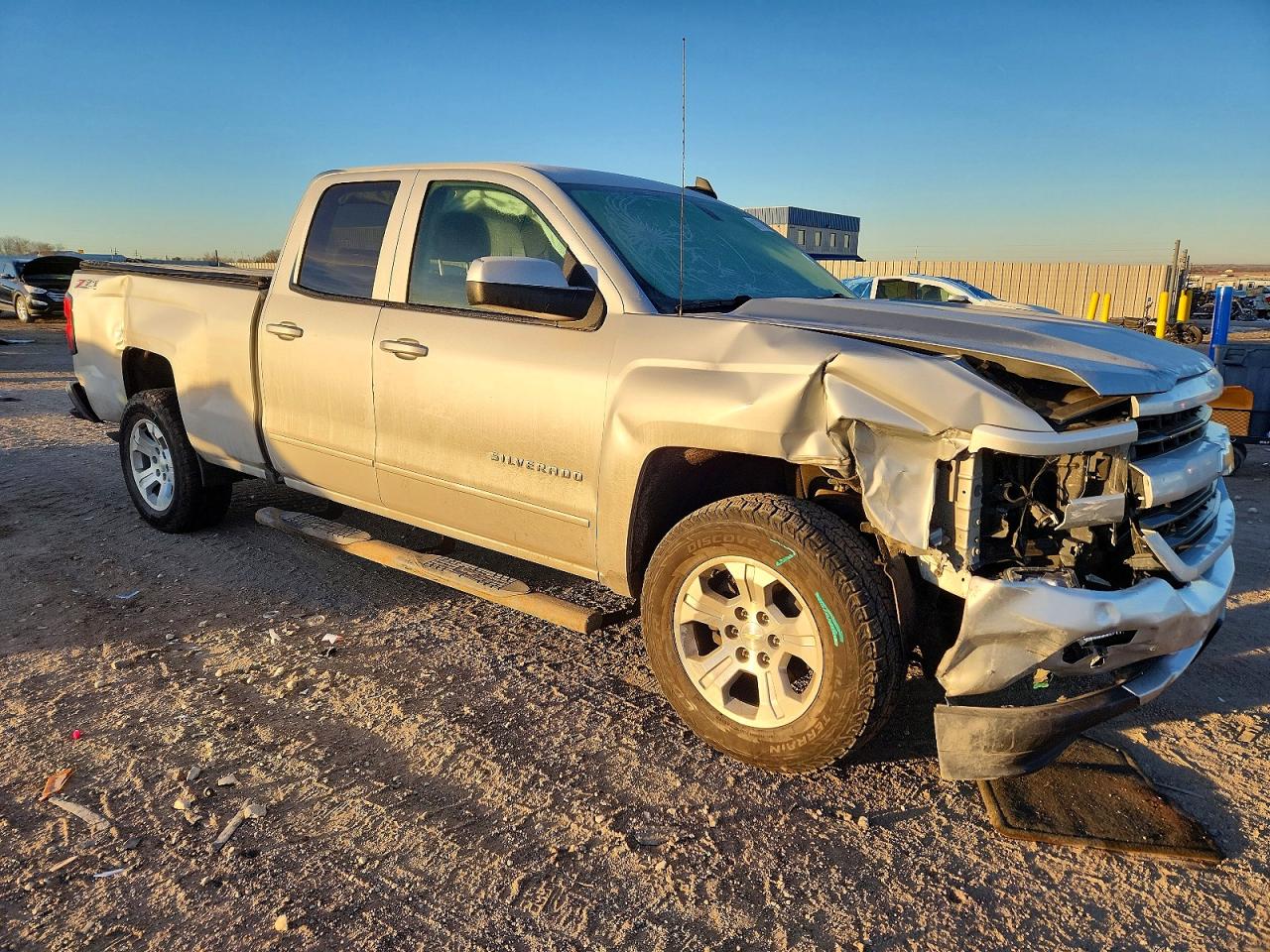 2017 CHEVROLET SILVERADO K1500 LT photo 7