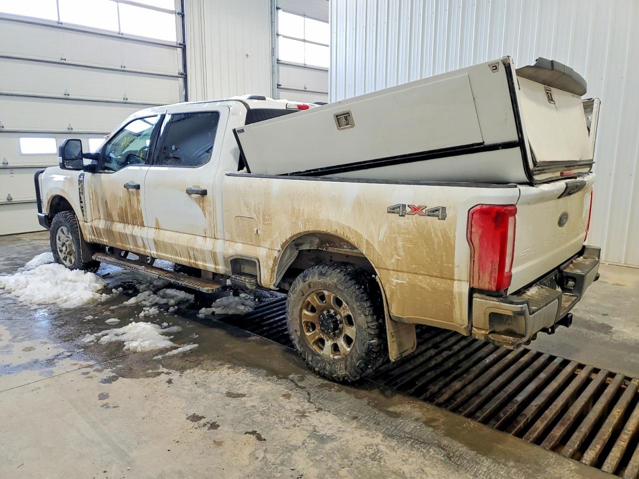 2023 FORD F350 SUPER DUTY photo 2