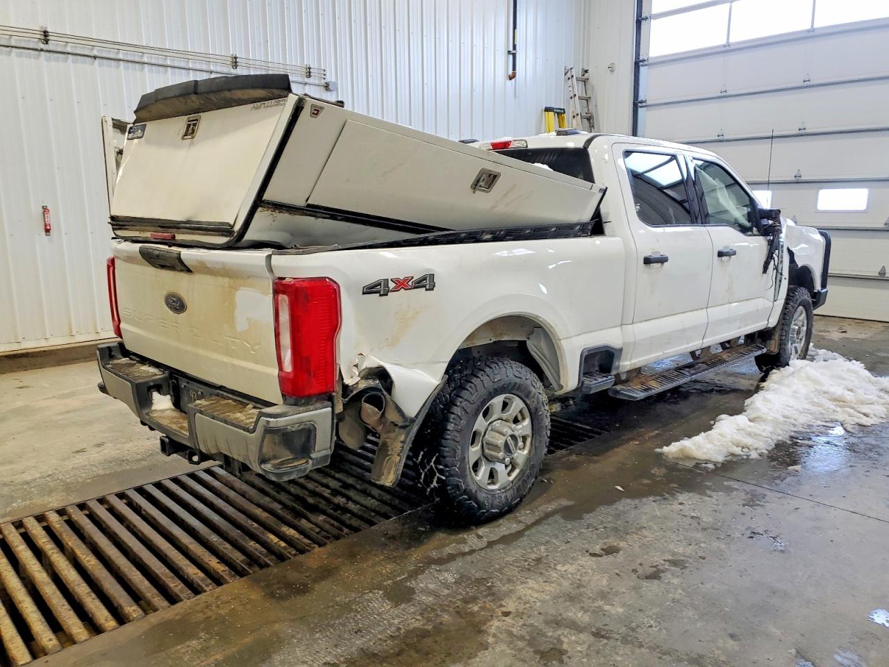 2023 FORD F350 SUPER DUTY photo 3