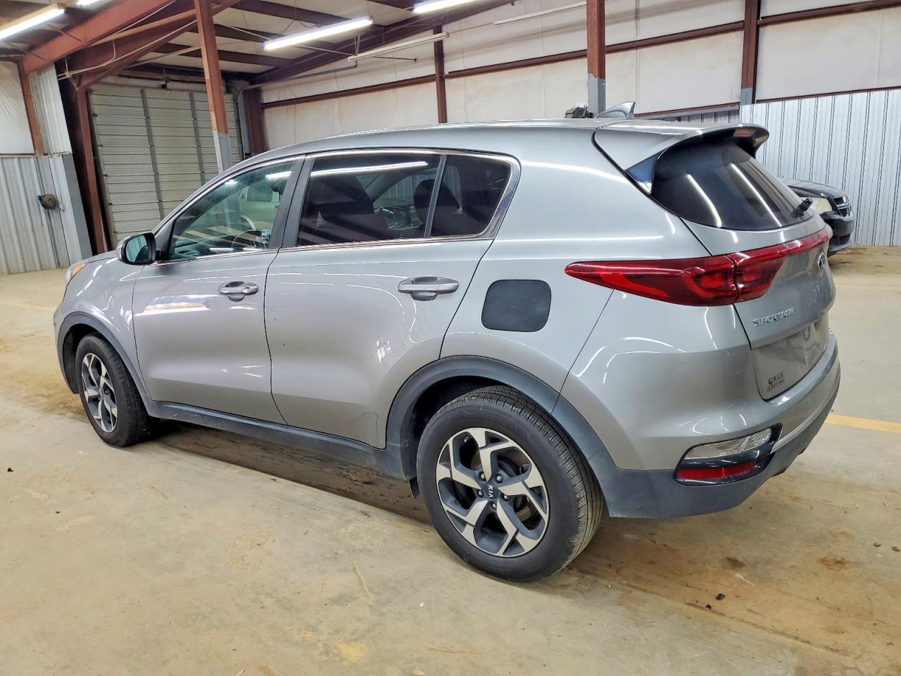 2020 KIA SPORTAGE LX photo 2