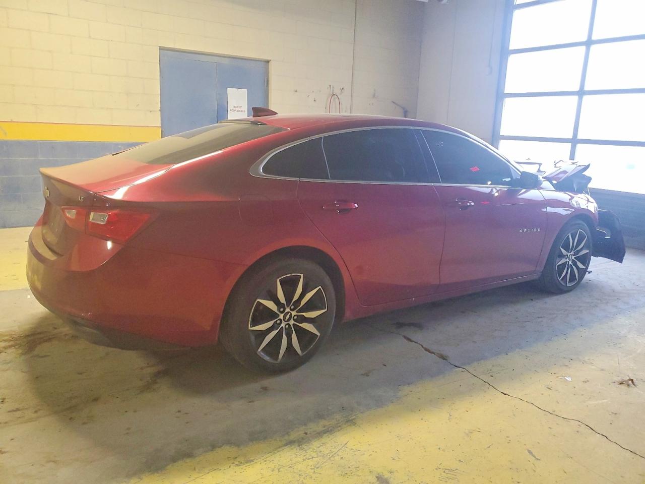 2018 CHEVROLET MALIBU LT photo 3