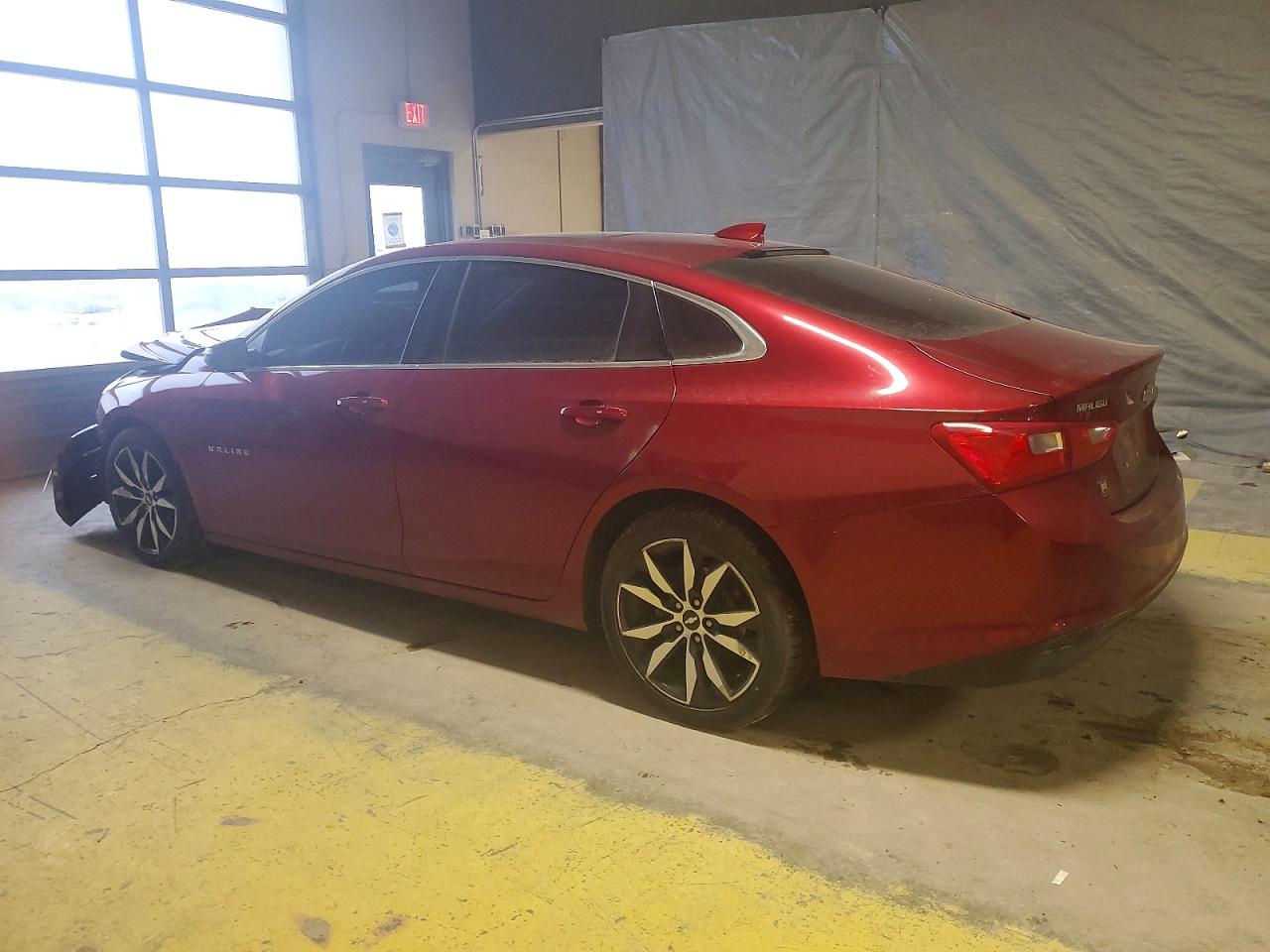 2018 CHEVROLET MALIBU LT photo 2