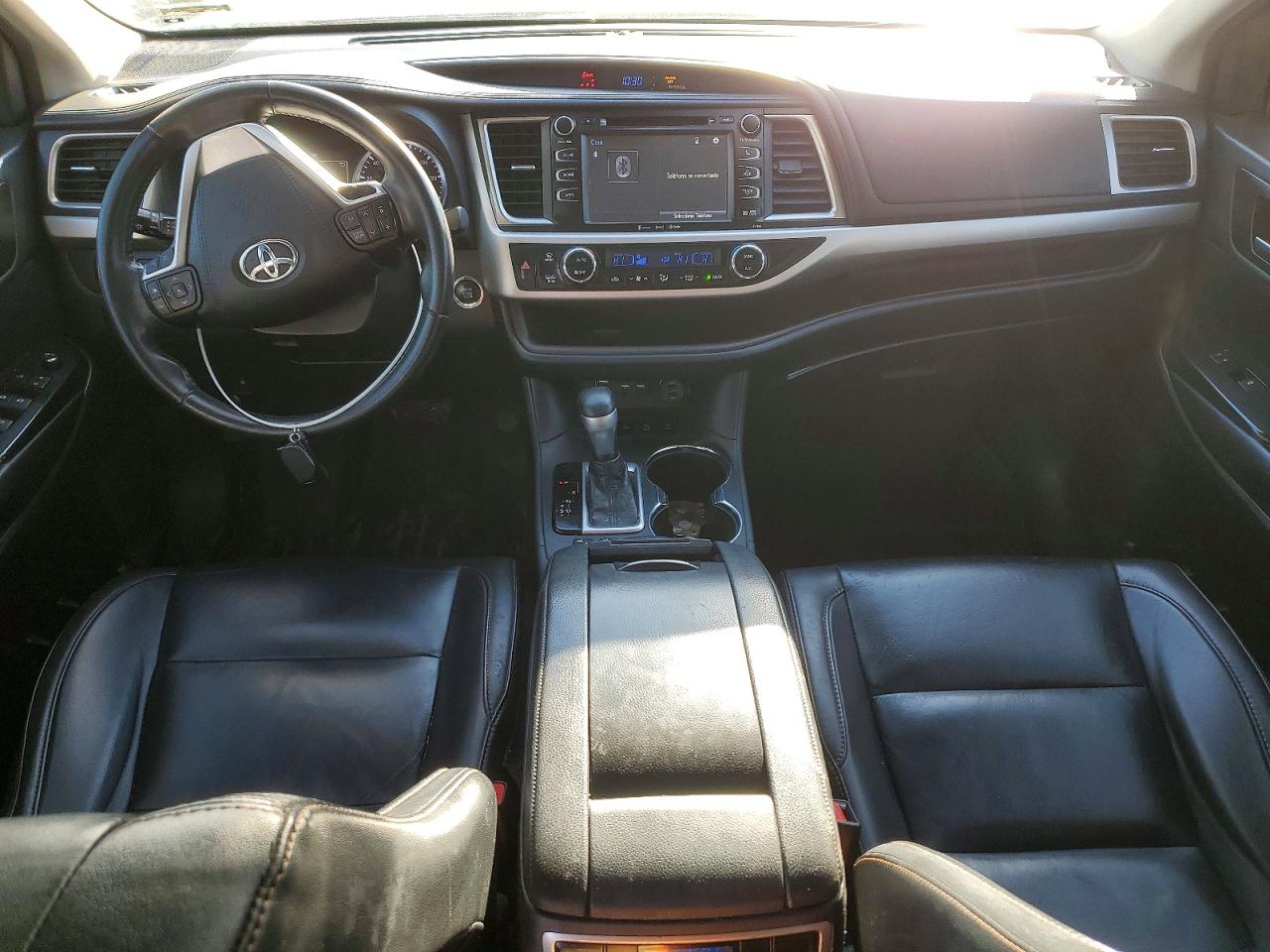 2019 TOYOTA HIGHLANDER SE photo 8