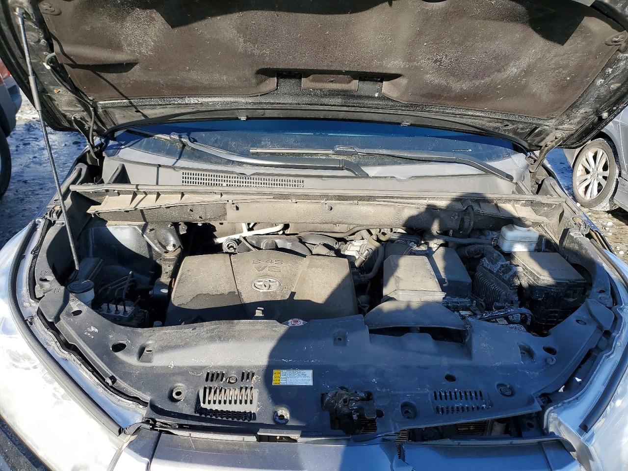 2019 TOYOTA HIGHLANDER SE photo 12