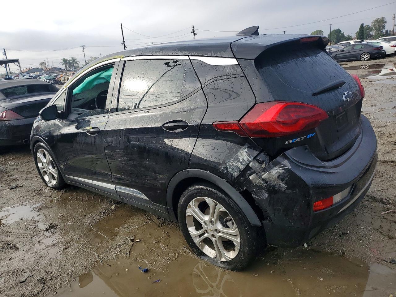 2021 CHEVROLET BOLT EV LT photo 2