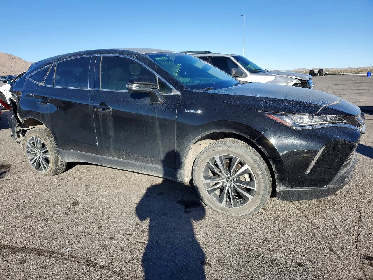 2021 TOYOTA VENZA LE photo 4