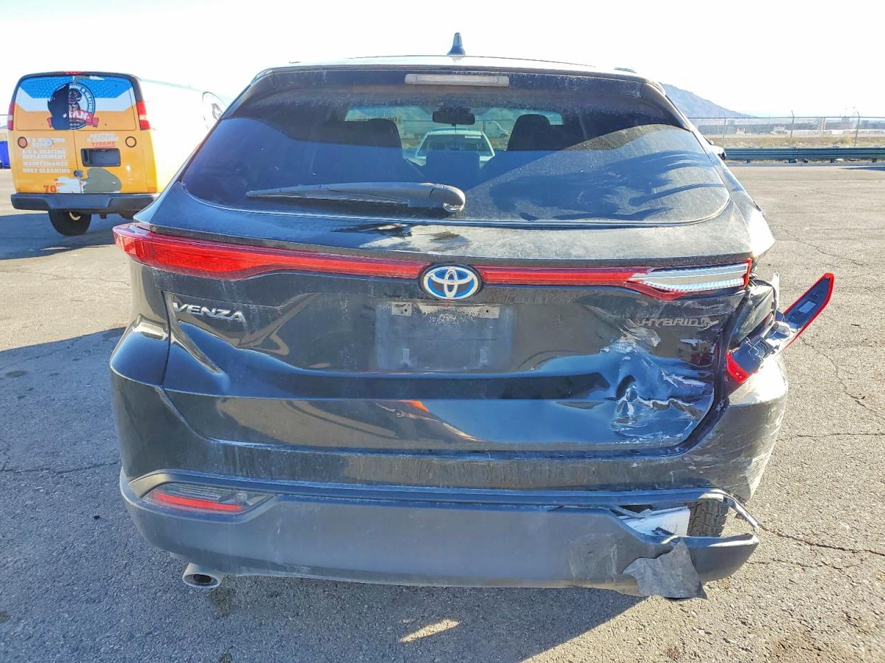 2021 TOYOTA VENZA LE photo 6