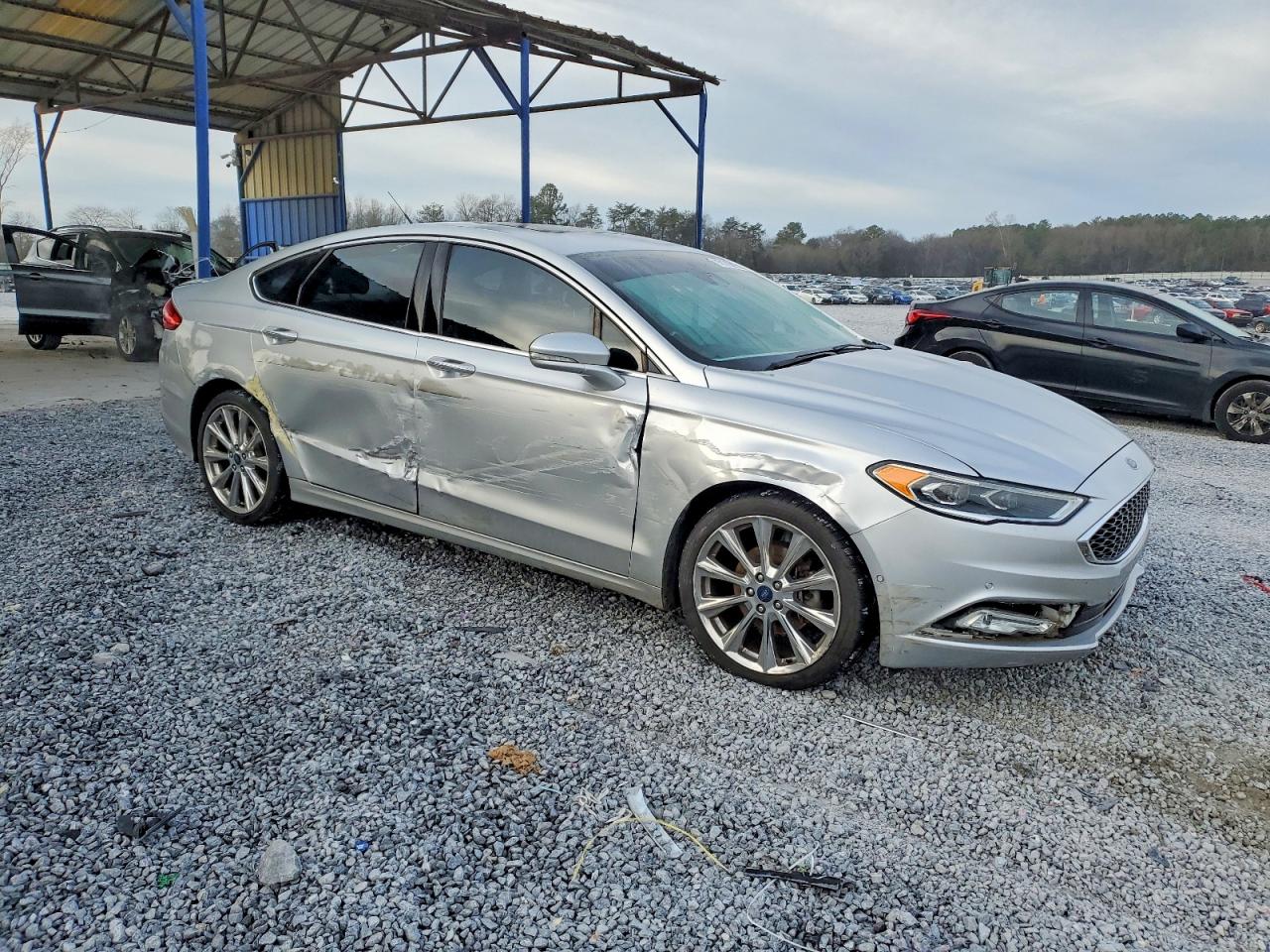 2017 FORD FUSION TITANIUM photo 4