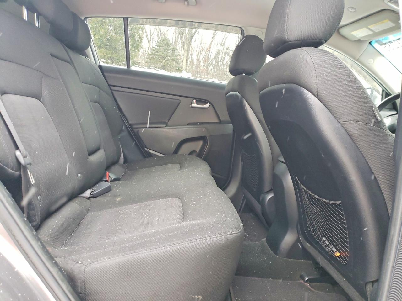 2012 KIA SPORTAGE LX photo 11