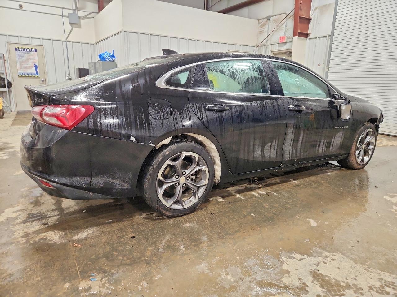 2022 CHEVROLET MALIBU LT photo 3