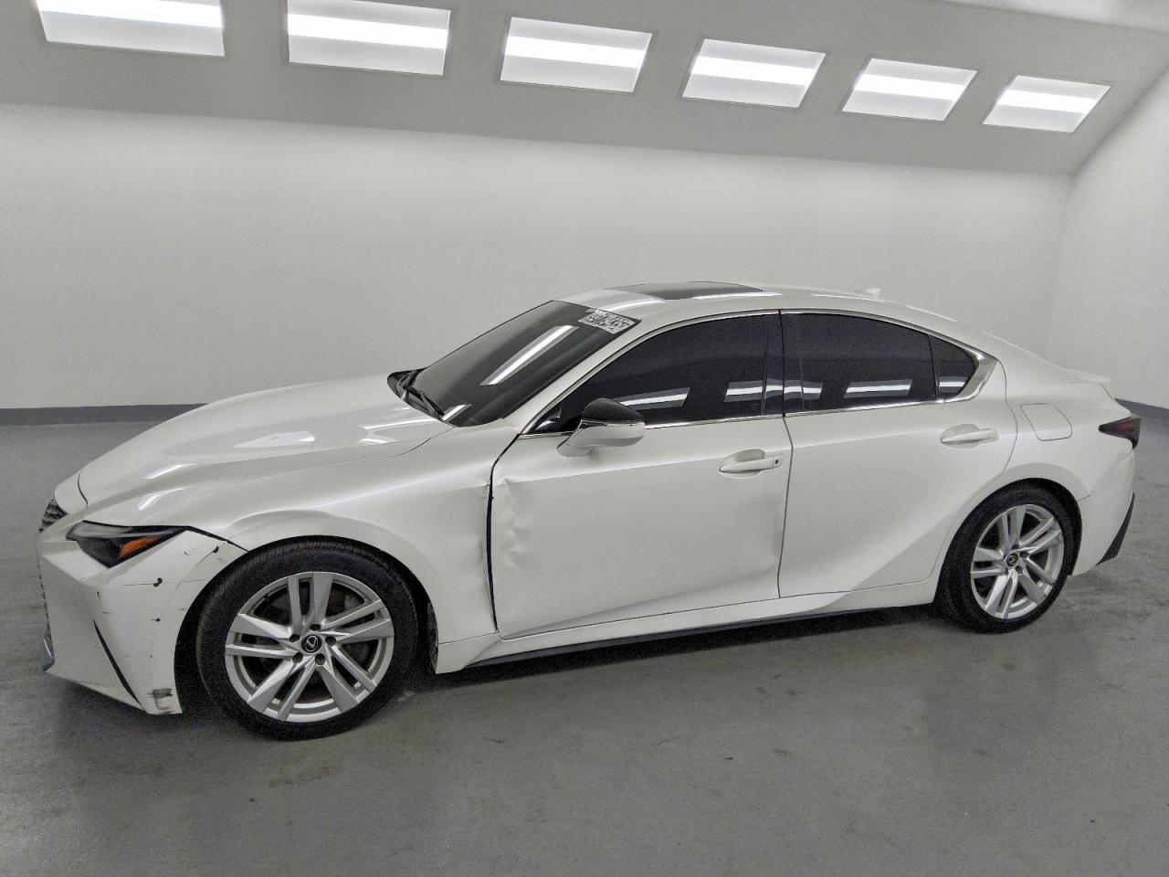 2023 LEXUS IS