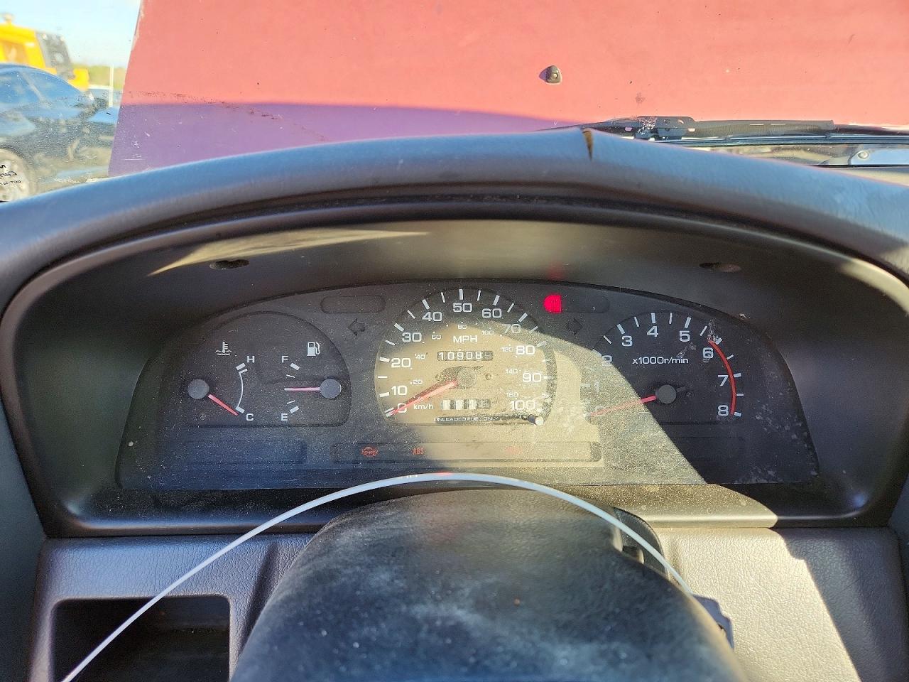 1996 NISSAN TRUCK KING CAB SE photo 9