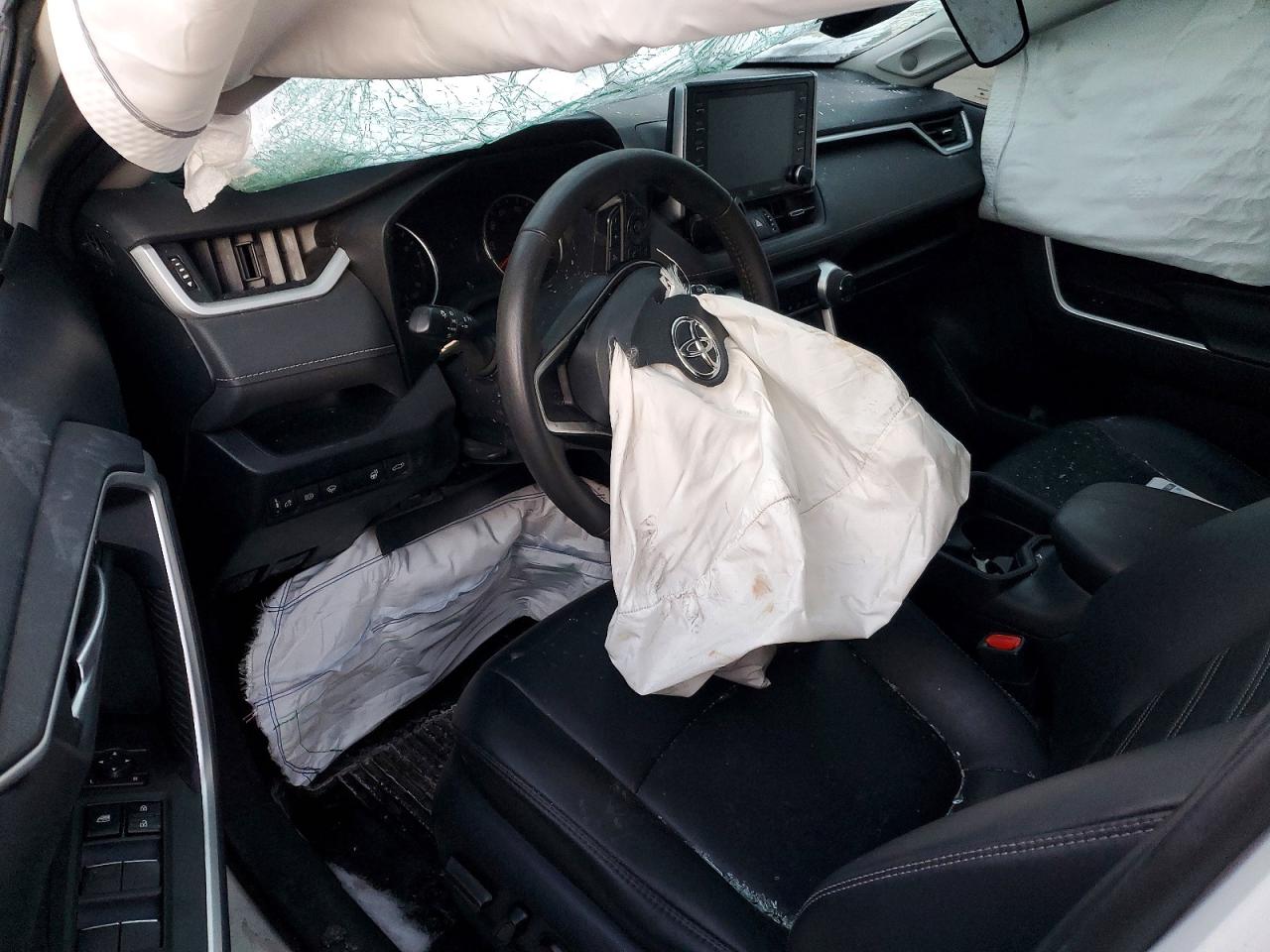 2021 TOYOTA RAV4 XLE PREMIUM photo 8