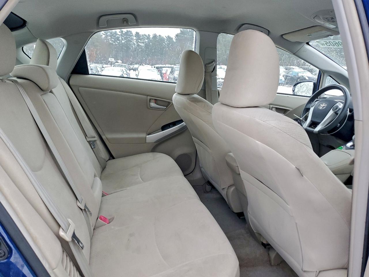 2010 TOYOTA PRIUS photo 10