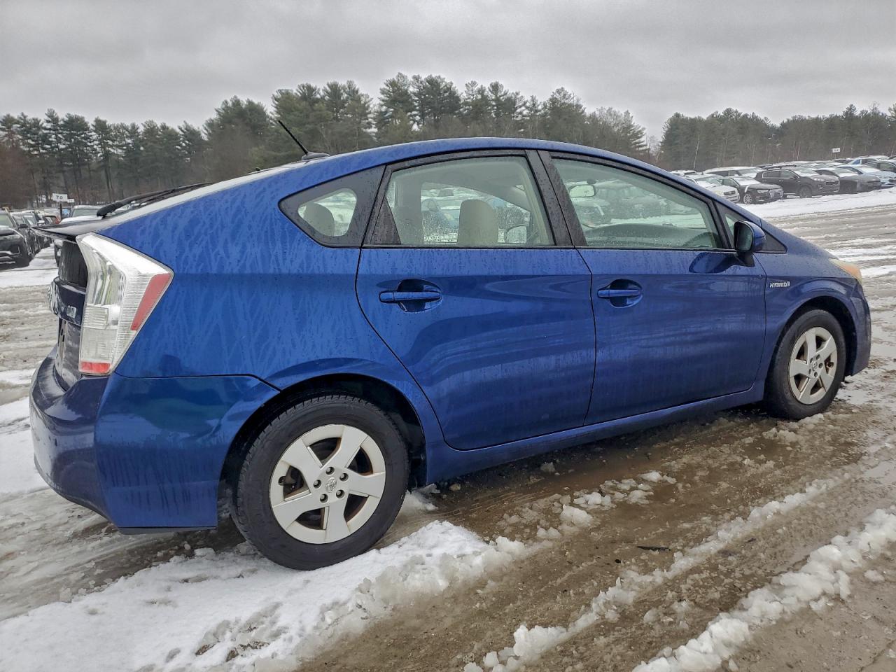 2010 TOYOTA PRIUS photo 3