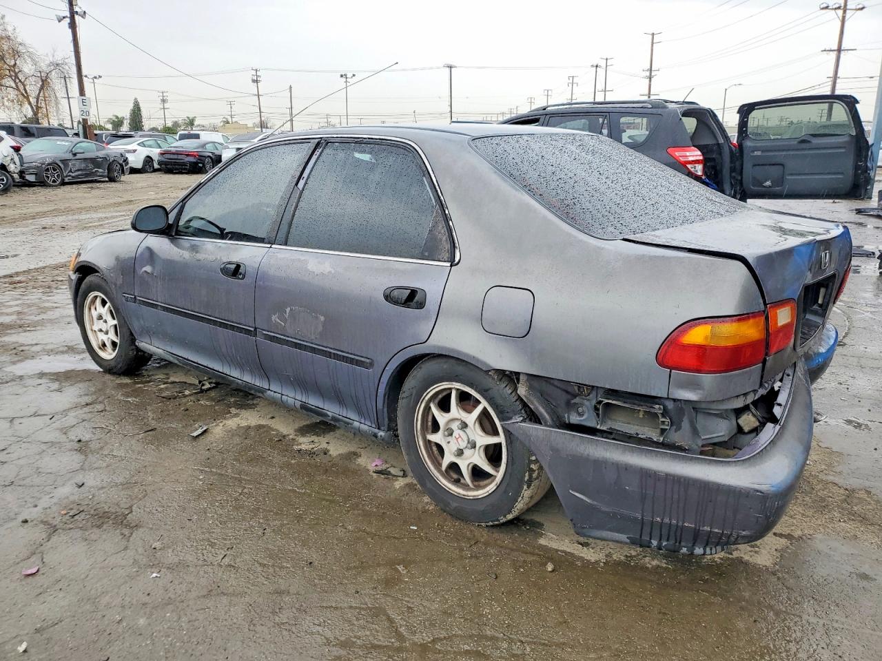 1995 HONDA CIVIC DX photo 2