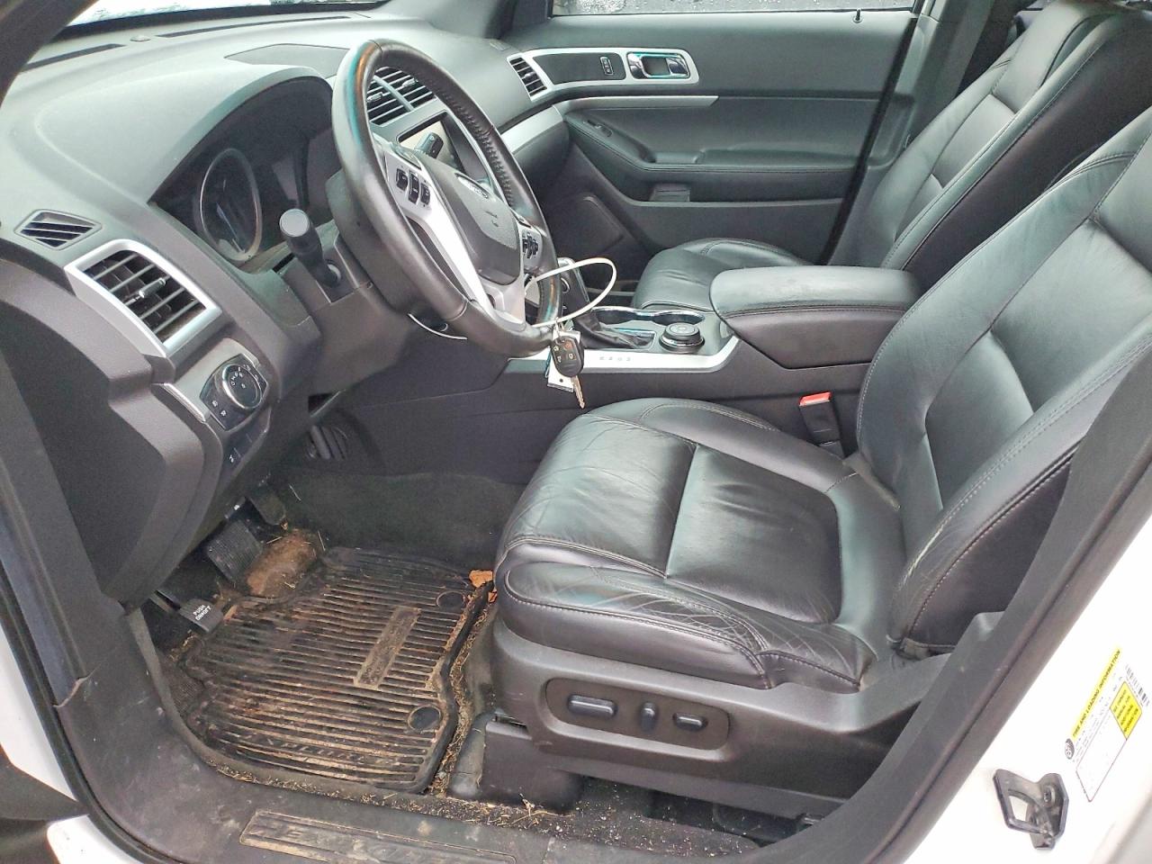 2015 FORD EXPLORER XLT photo 7