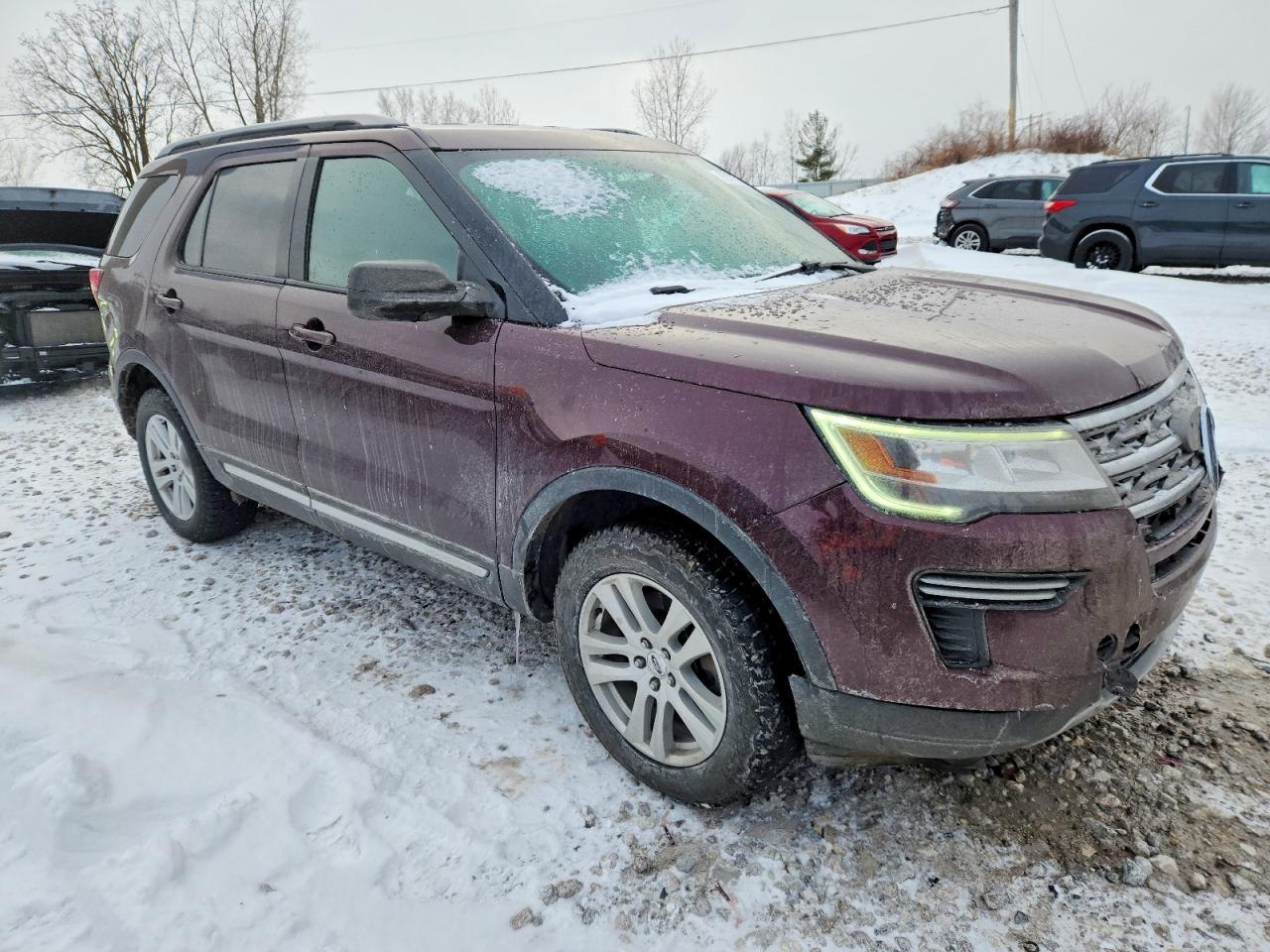 2018 FORD EXPLORER XLT photo 4