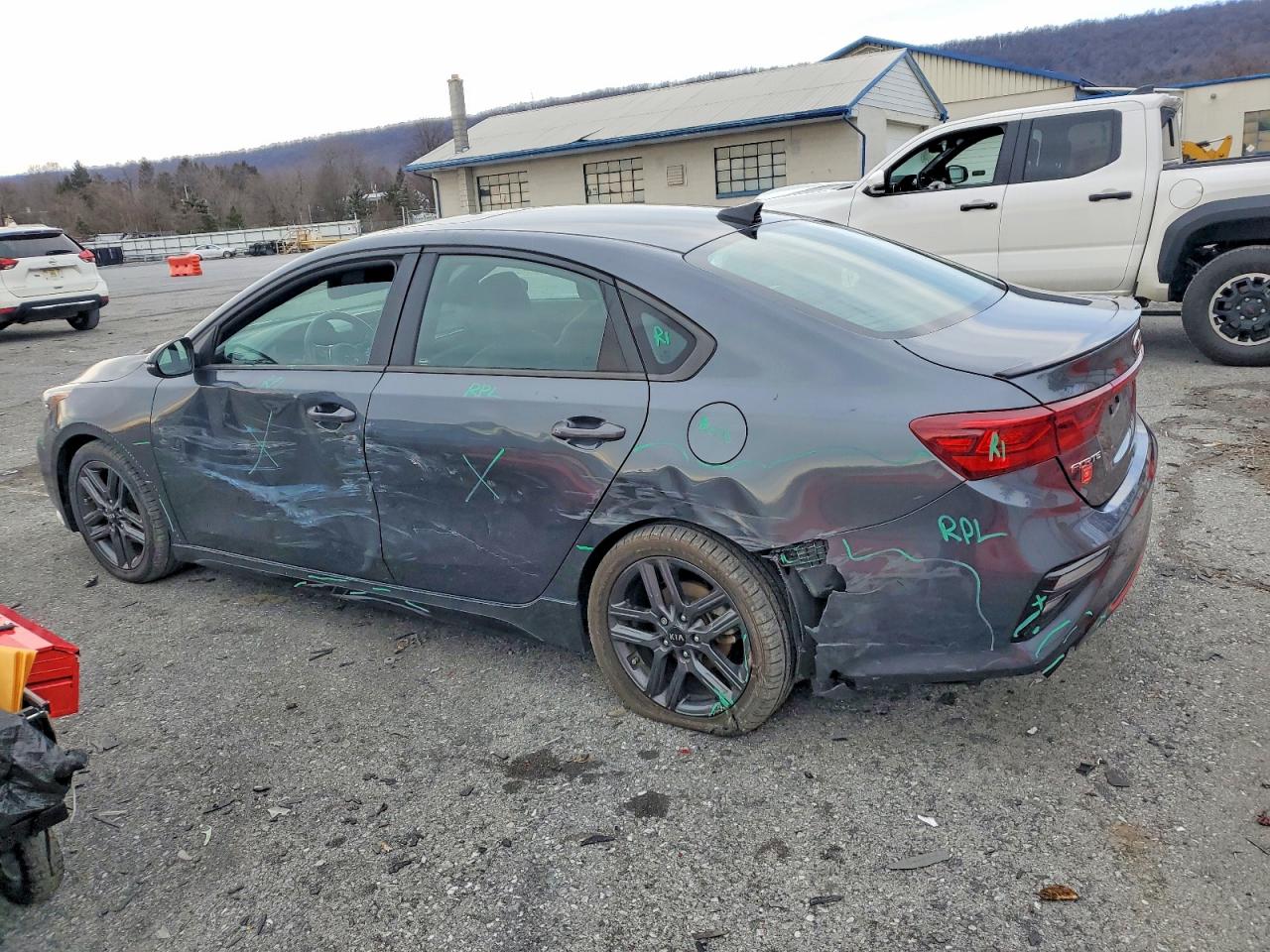 2020 KIA FORTE GT LINE photo 2