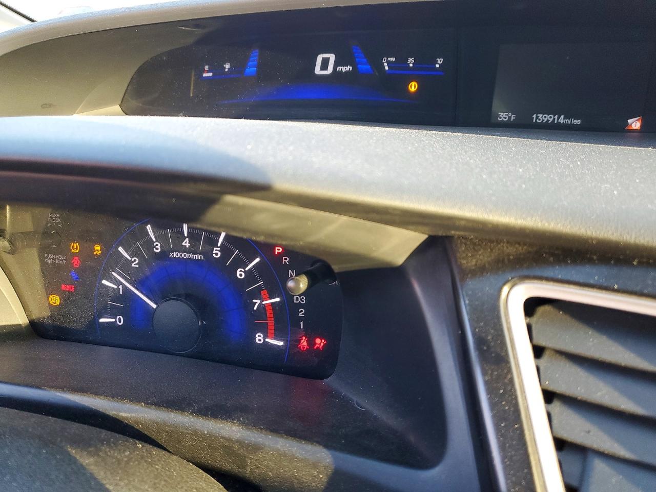 2013 HONDA CIVIC LX photo 9