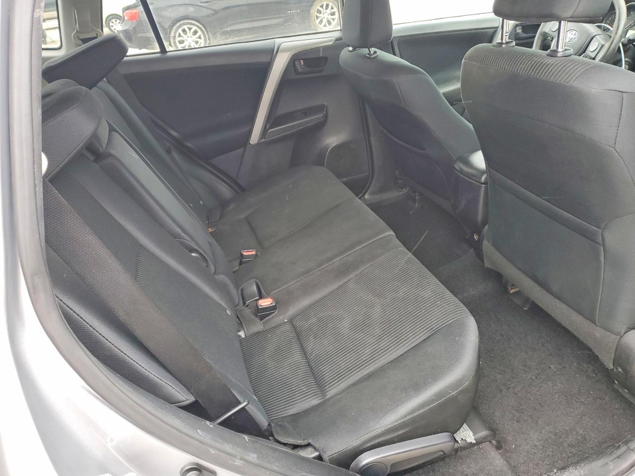 2016 TOYOTA RAV4 LE photo 11