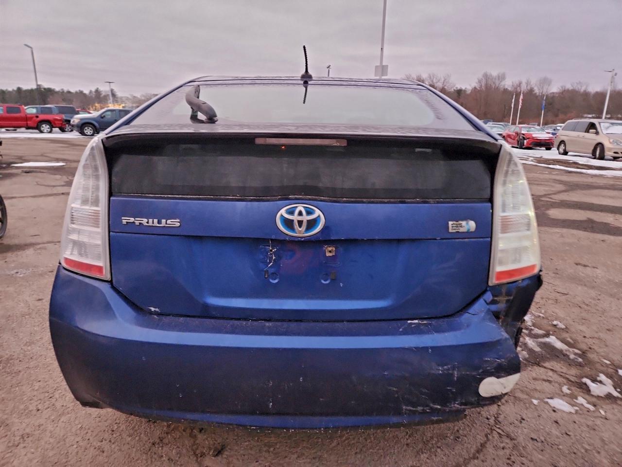 2010 TOYOTA PRIUS photo 6