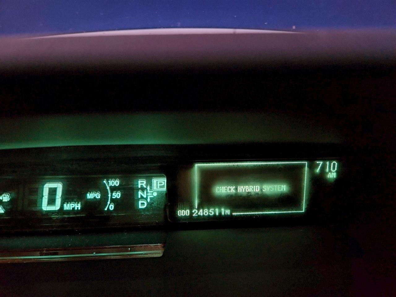 2010 TOYOTA PRIUS photo 9