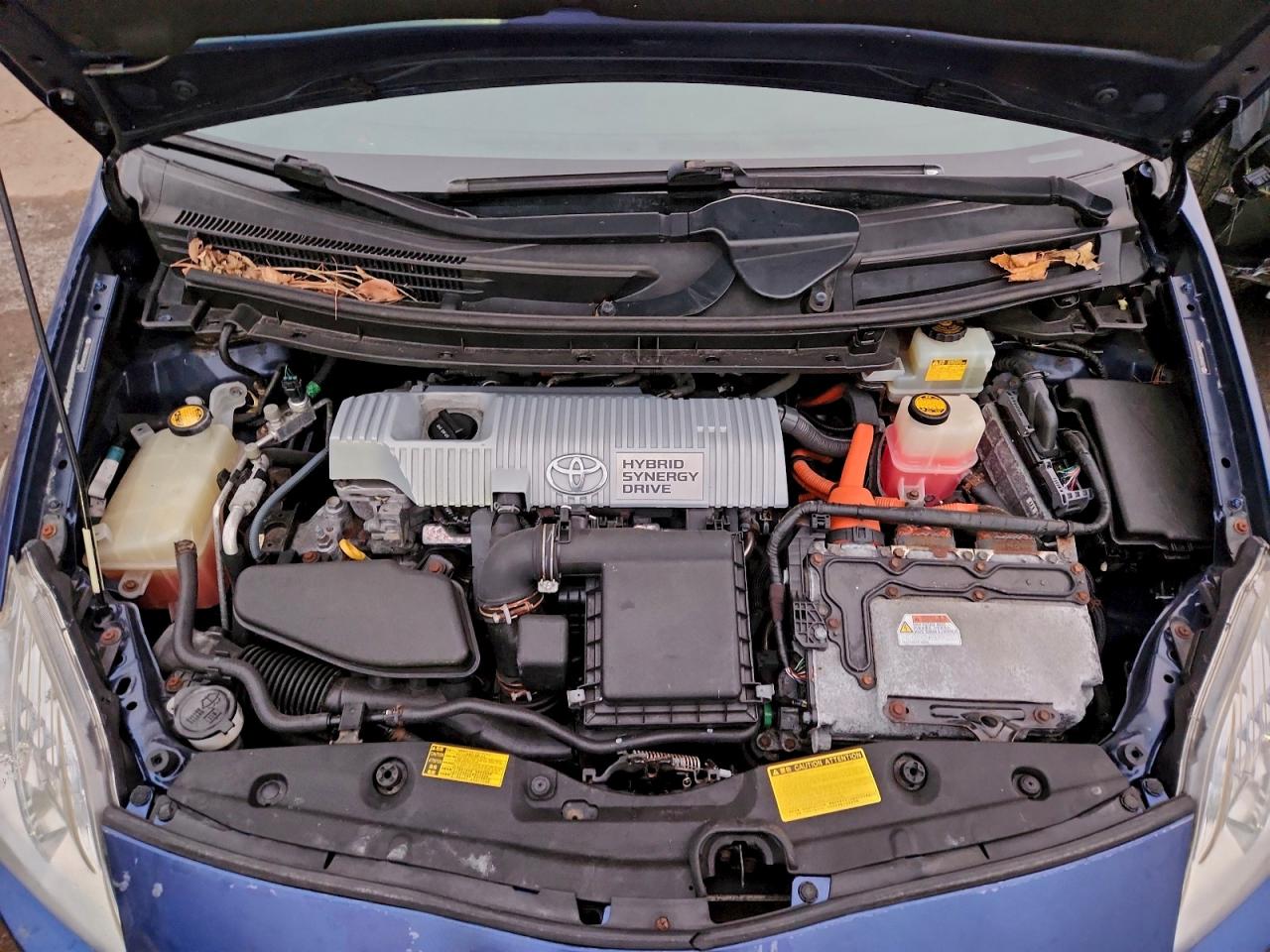2010 TOYOTA PRIUS photo 11
