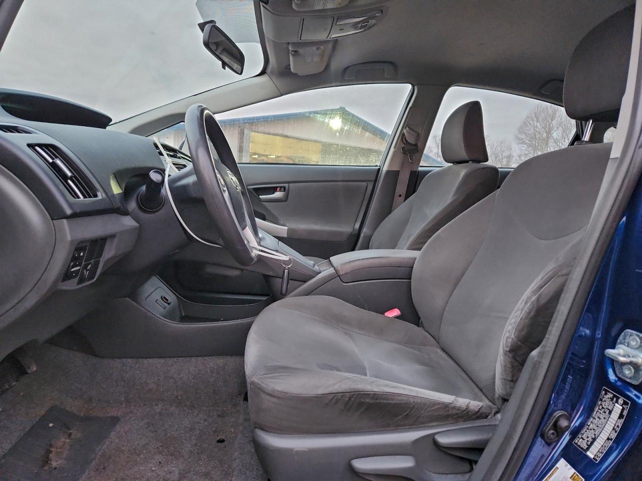 2010 TOYOTA PRIUS photo 7