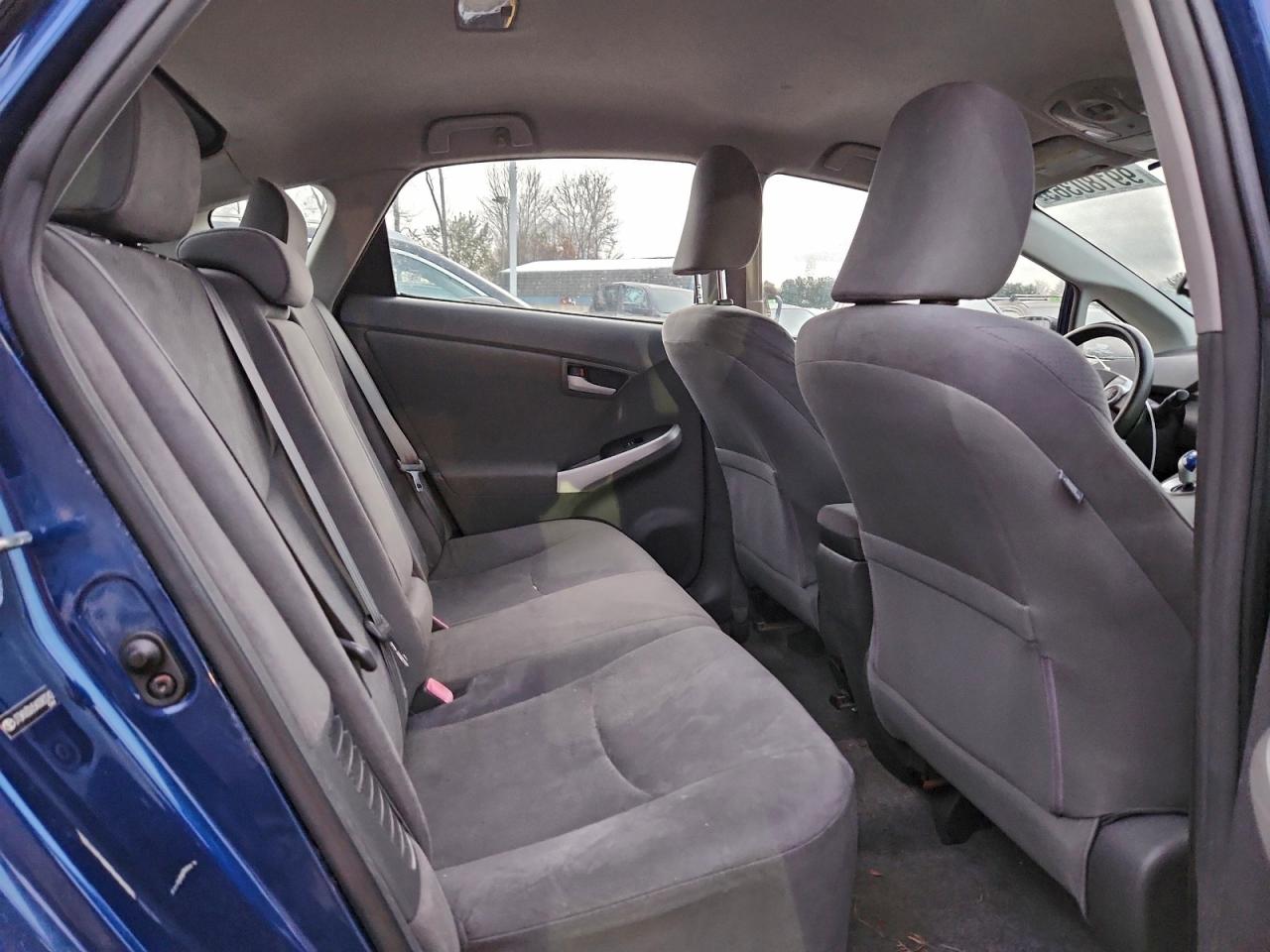 2010 TOYOTA PRIUS photo 10