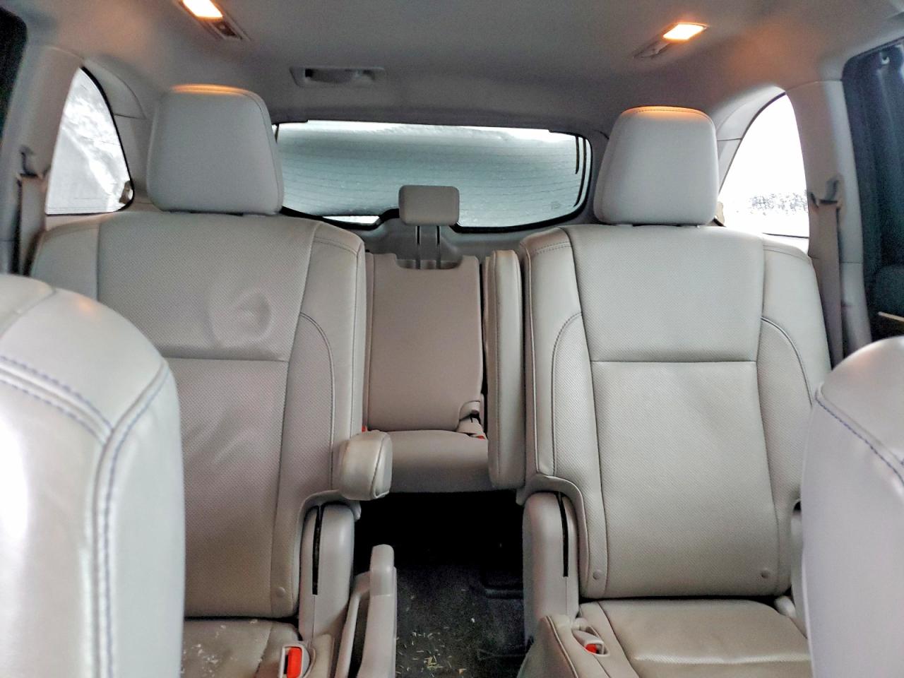 2016 TOYOTA HIGHLANDER LIMITED photo 10