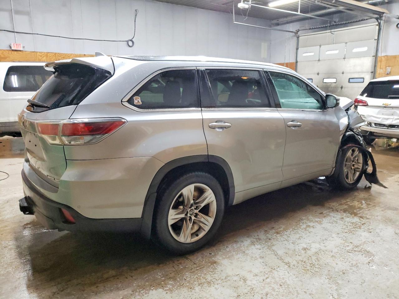 2016 TOYOTA HIGHLANDER LIMITED photo 3