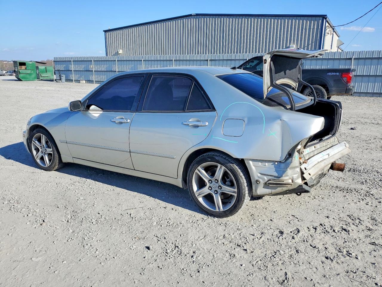 2001 LEXUS IS 300 photo 2