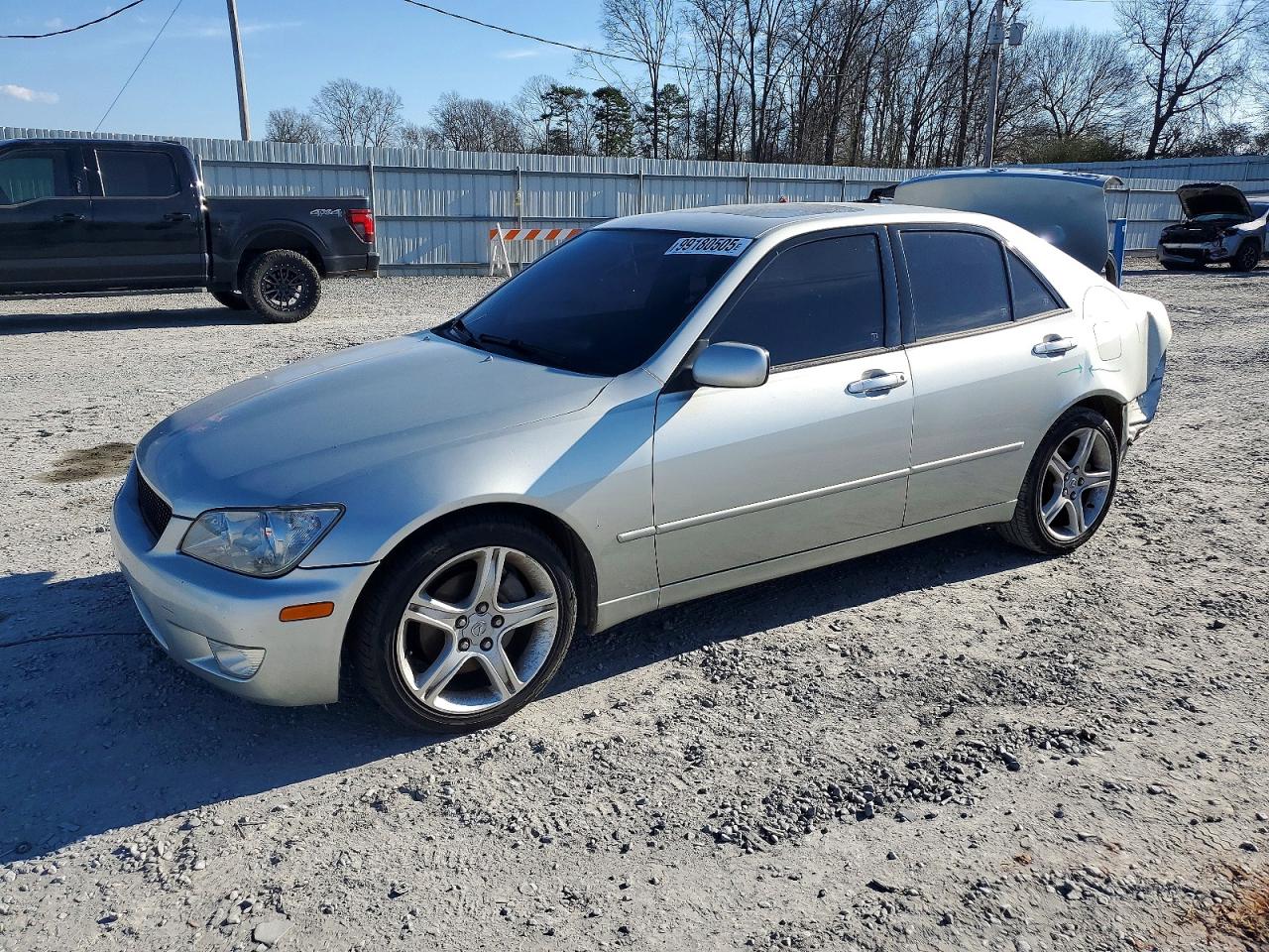2001 LEXUS IS