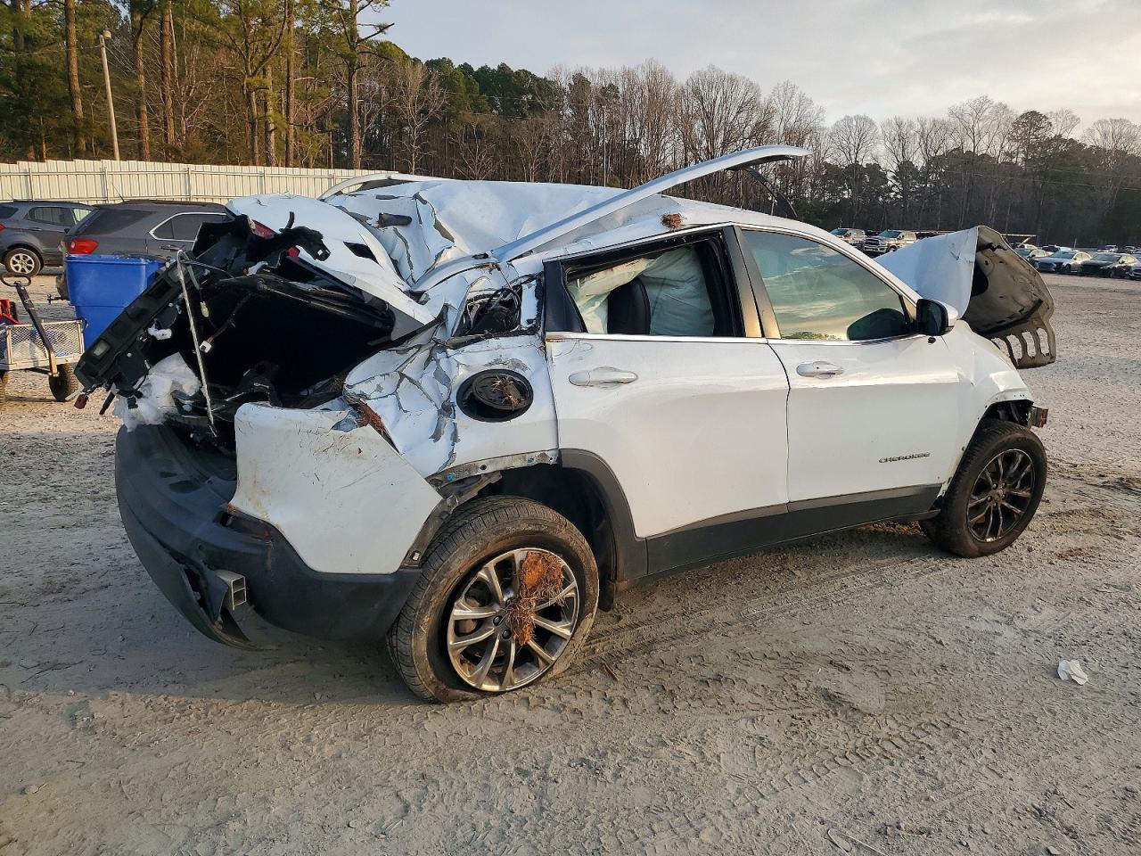 2019 JEEP CHEROKEE LATITUDE PLUS photo 3