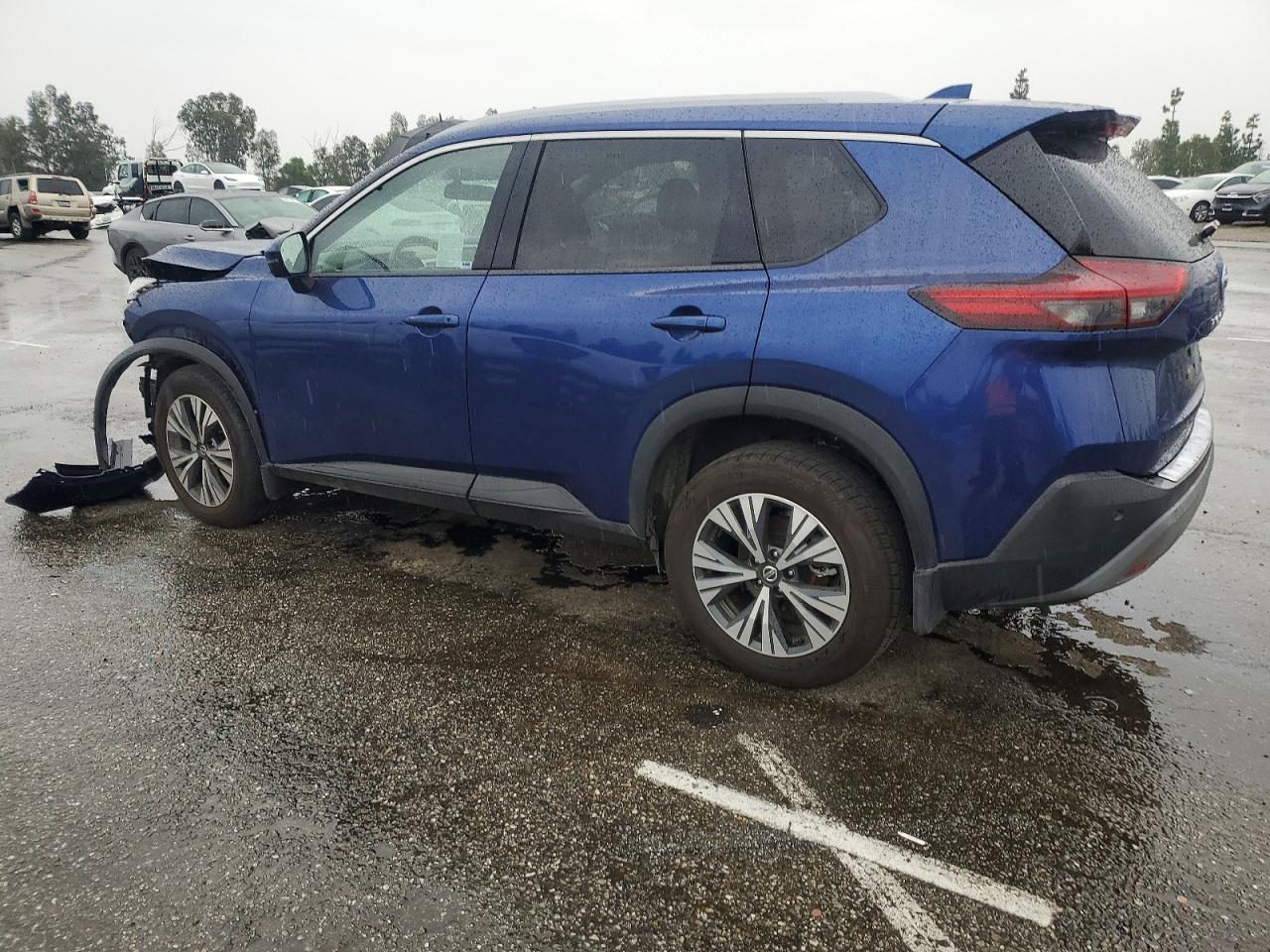 2021 NISSAN ROGUE SV photo 2