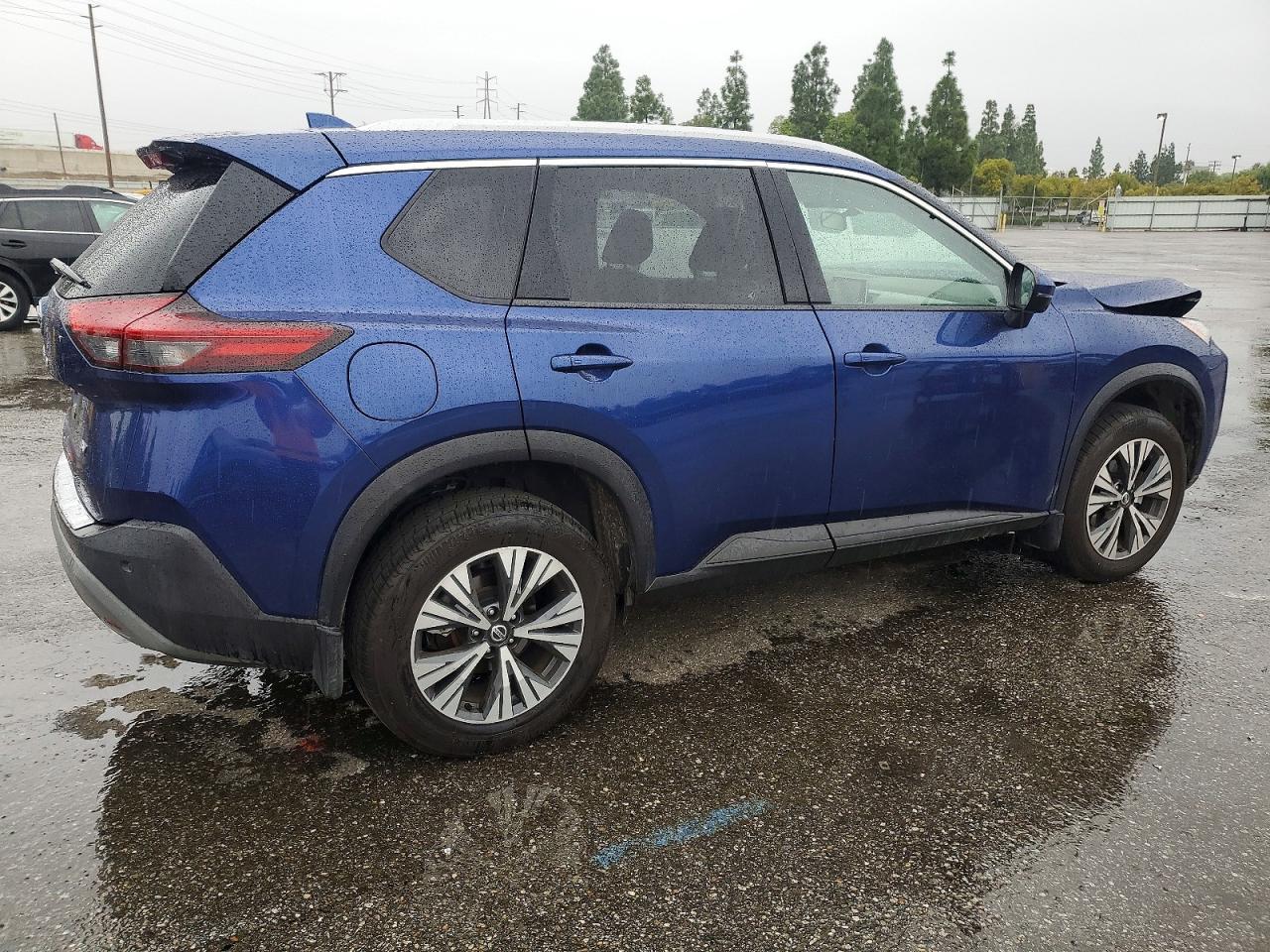 2021 NISSAN ROGUE SV photo 3