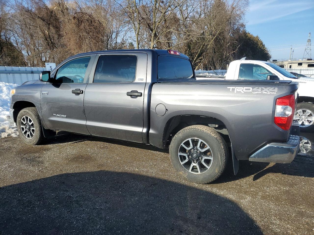 2014 TOYOTA TUNDRA CREWMAX SR5 photo 2
