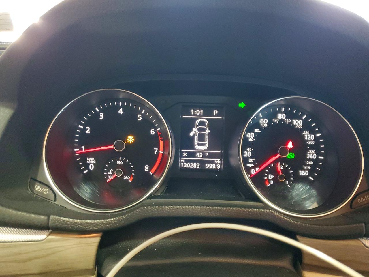 2017 VOLKSWAGEN PASSAT SE photo 9