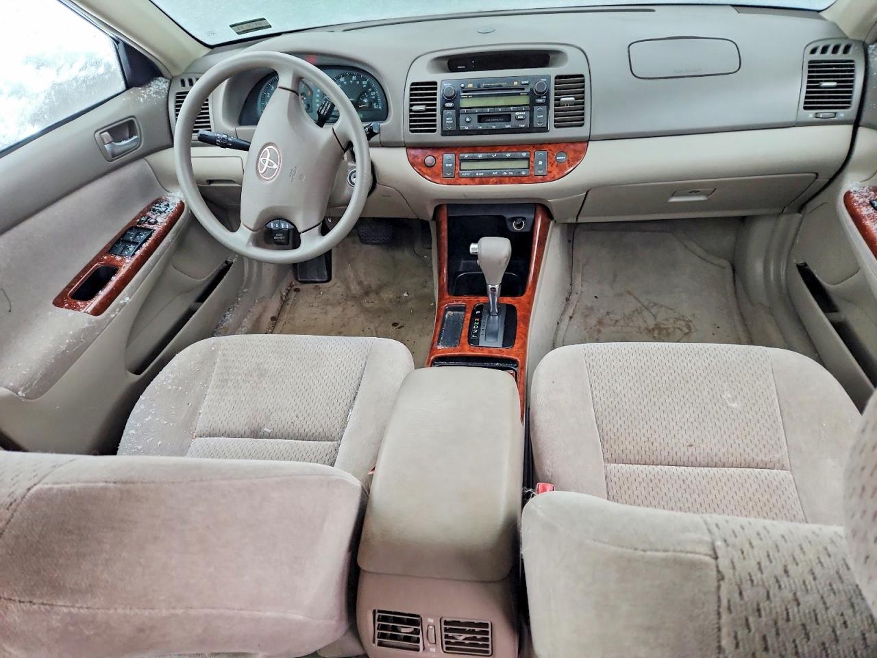 2003 TOYOTA CAMRY LE photo 8