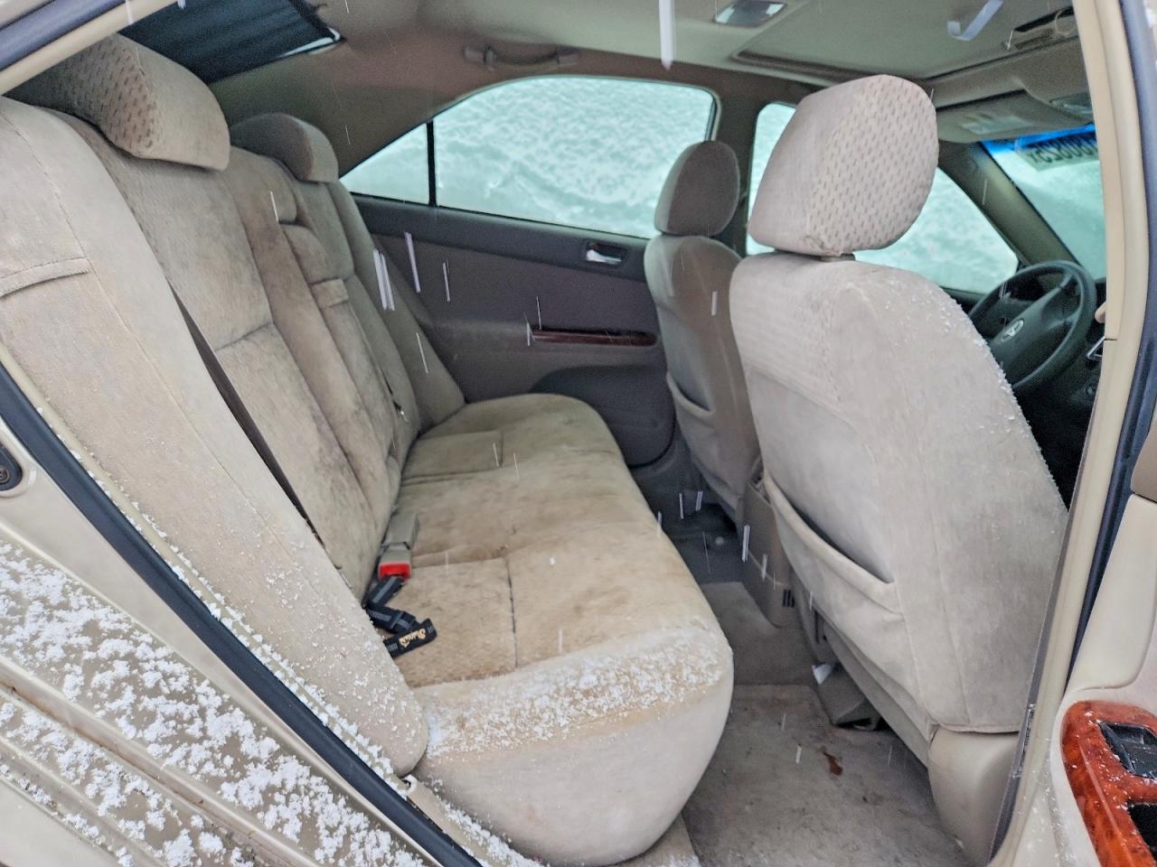 2003 TOYOTA CAMRY LE photo 10