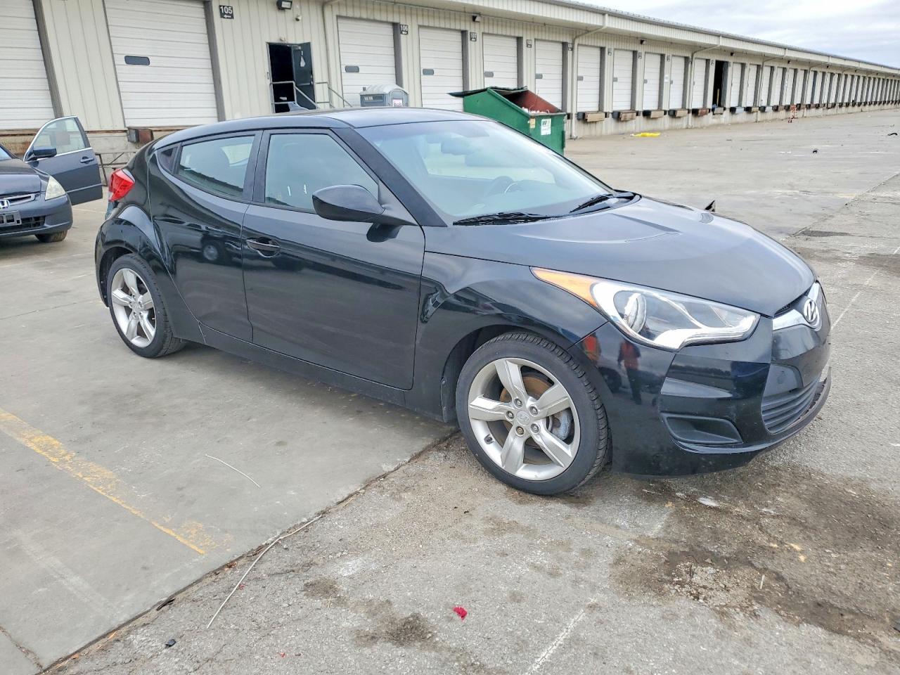 2014 HYUNDAI VELOSTER photo 4