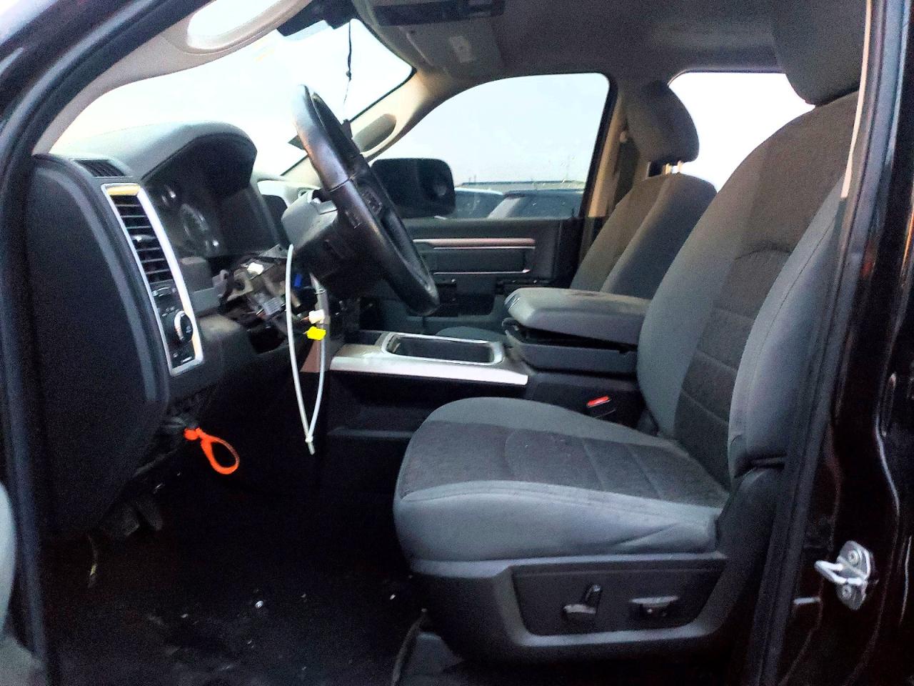 2017 RAM 1500 SLT photo 7