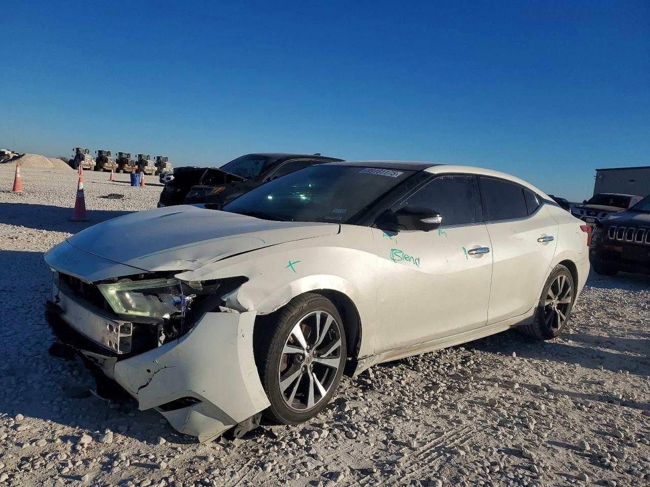 2017 NISSAN MAXIMA
