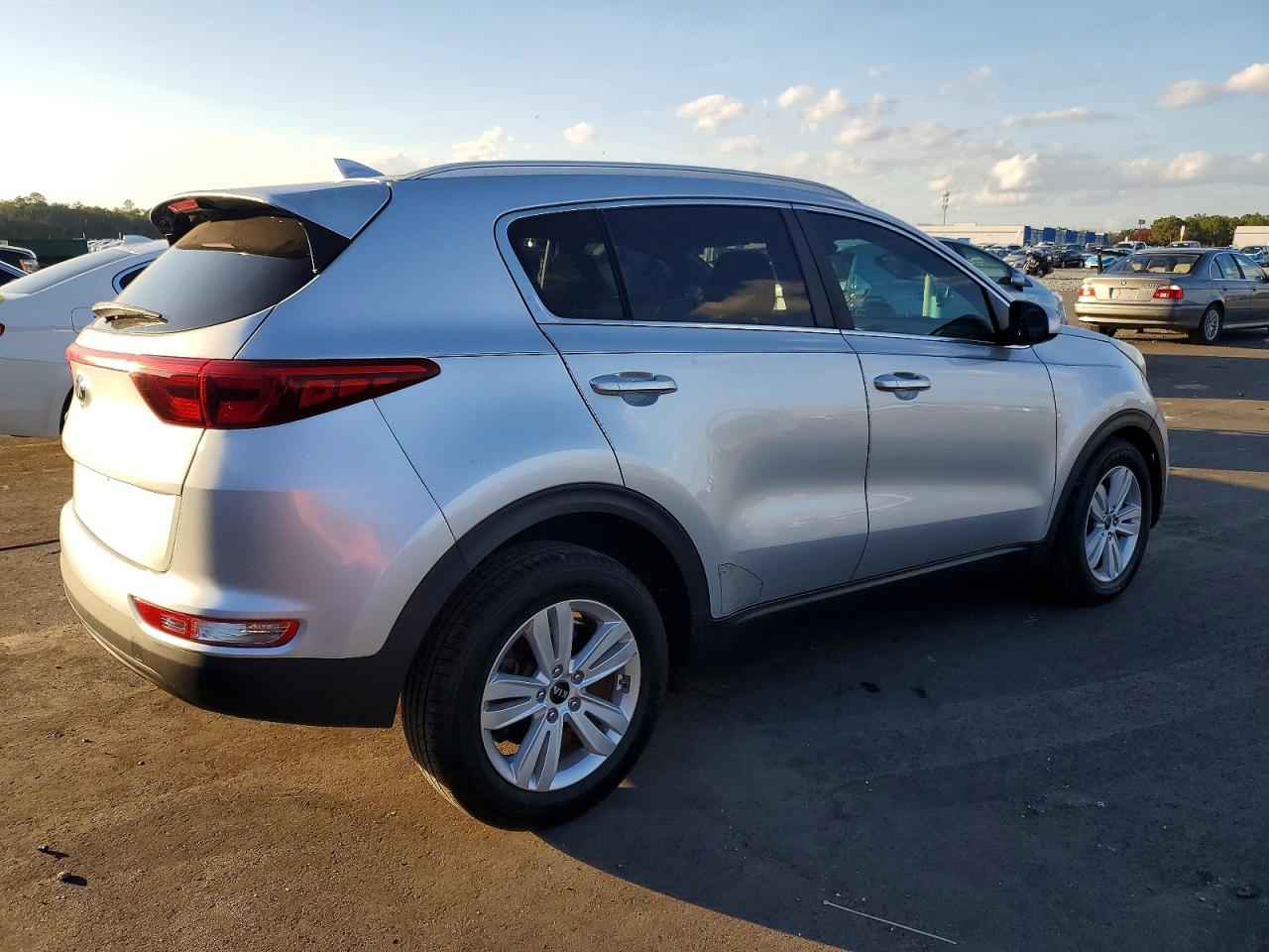 2019 KIA SPORTAGE LX photo 5