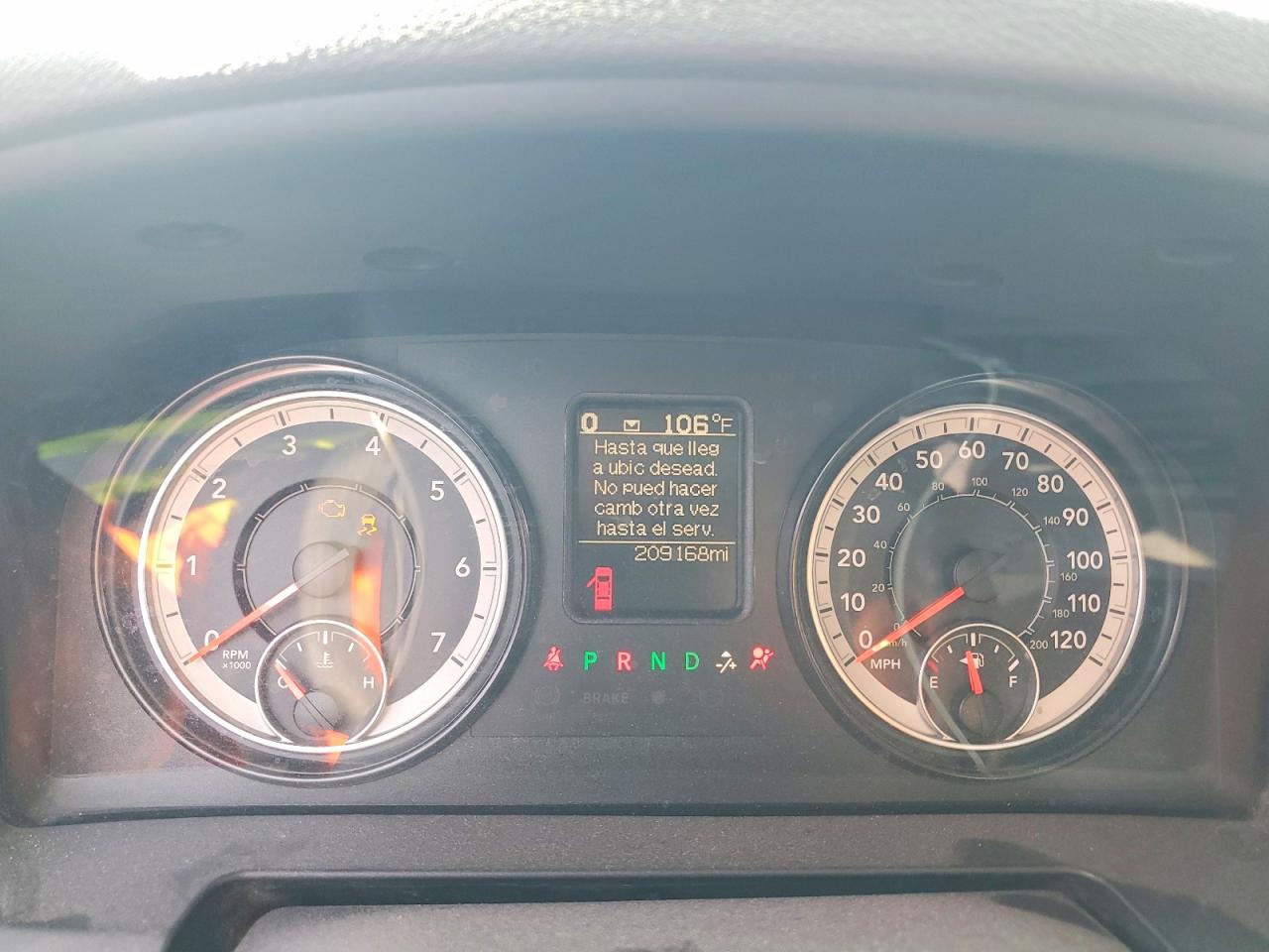 2016 RAM 1500 SLT photo 9
